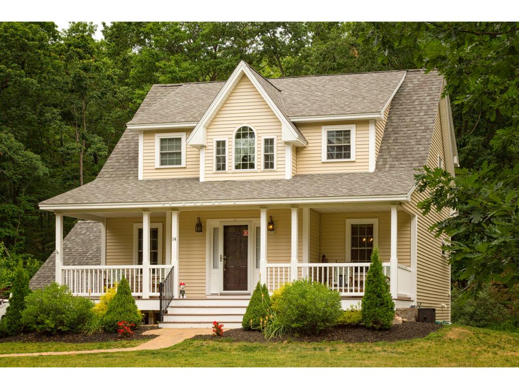 14 Peaslee Road Rochester, NH 03867 - Photo 3 of 21