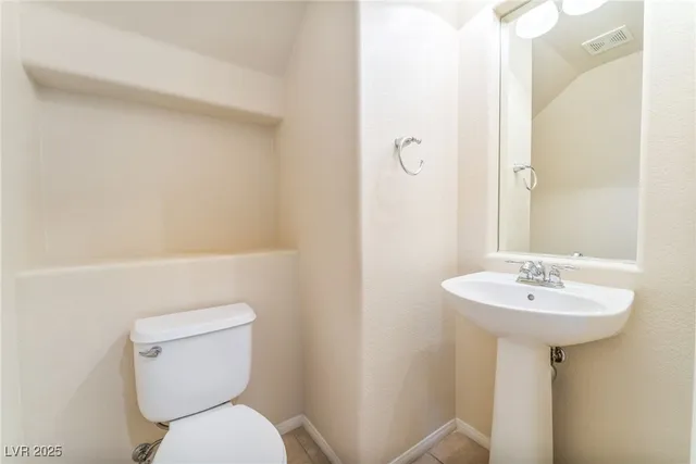 $1,995 | 7013 Whipple Manor Street, Las Vegas, NV 89166