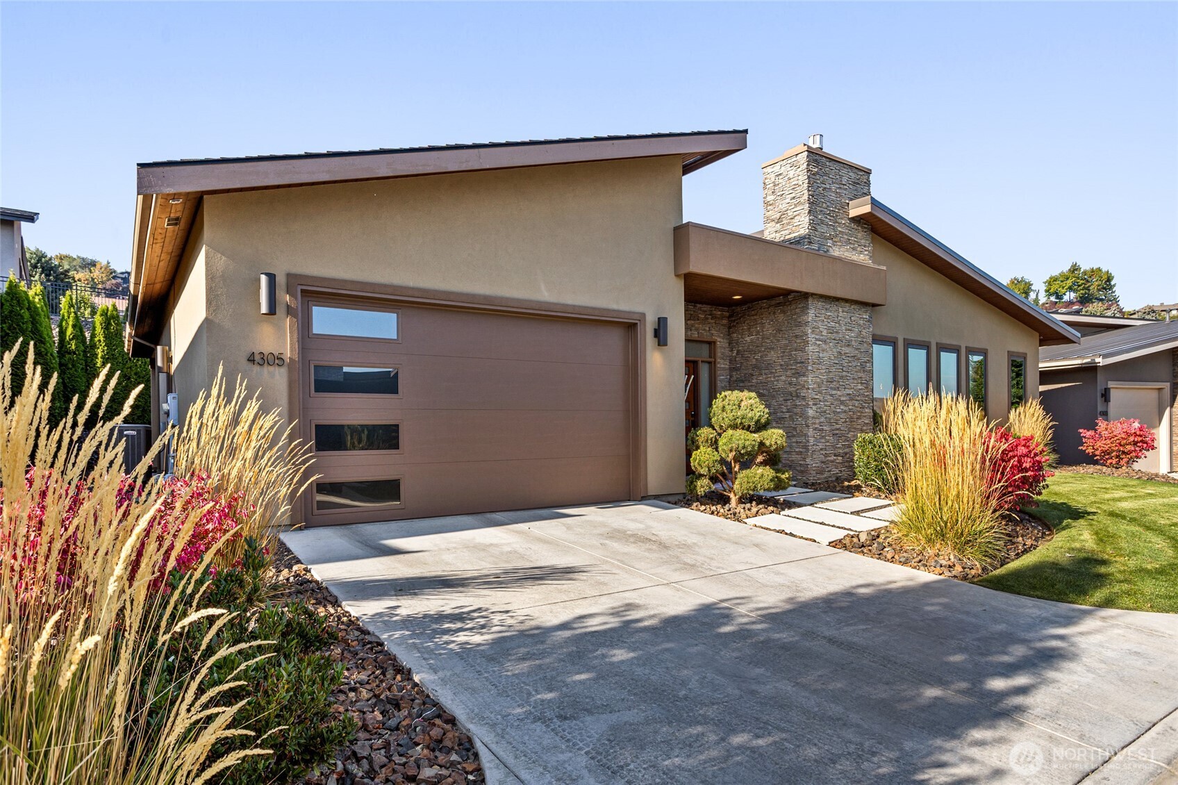 4305 Catalyss Way Yakima, WA 98908 - Photo 2 of 35 a view of a house with a patio