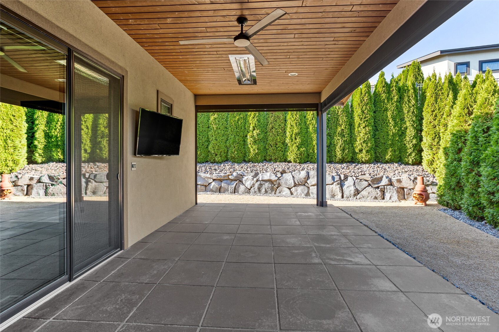 4305 Catalyss Way Yakima, WA 98908 - Photo 33 of 35 a view of porch with a garden
