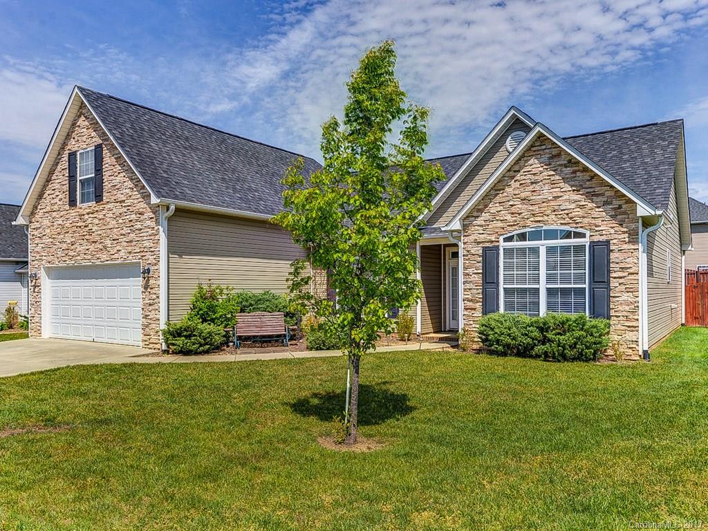 74 Pamlico Road, Unit 230 Fletcher, NC 28732 - Photo 1 of 24
