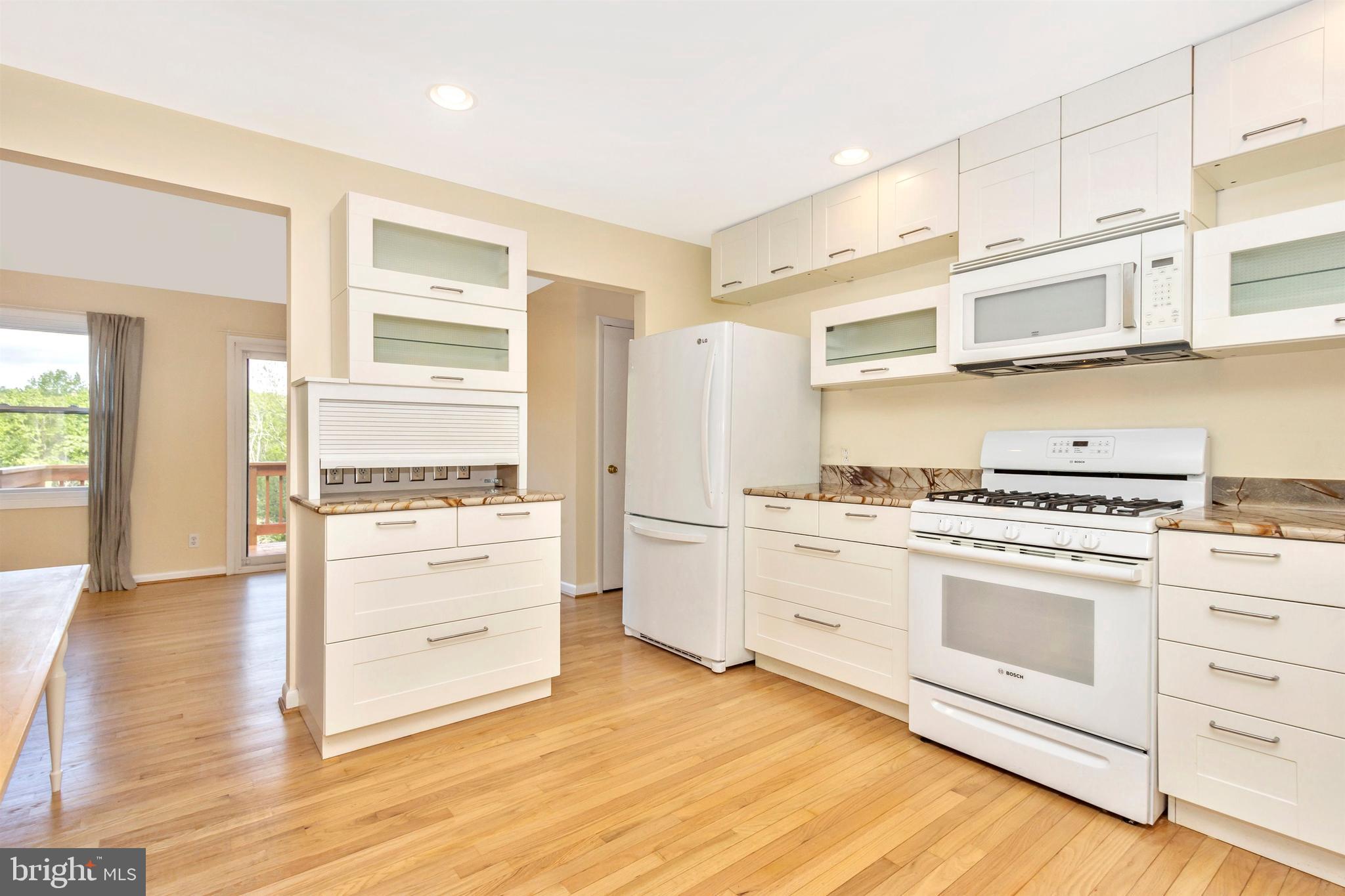 5535 Buffalo Road Mount Airy, MD 21771 - Photo 2 of 33