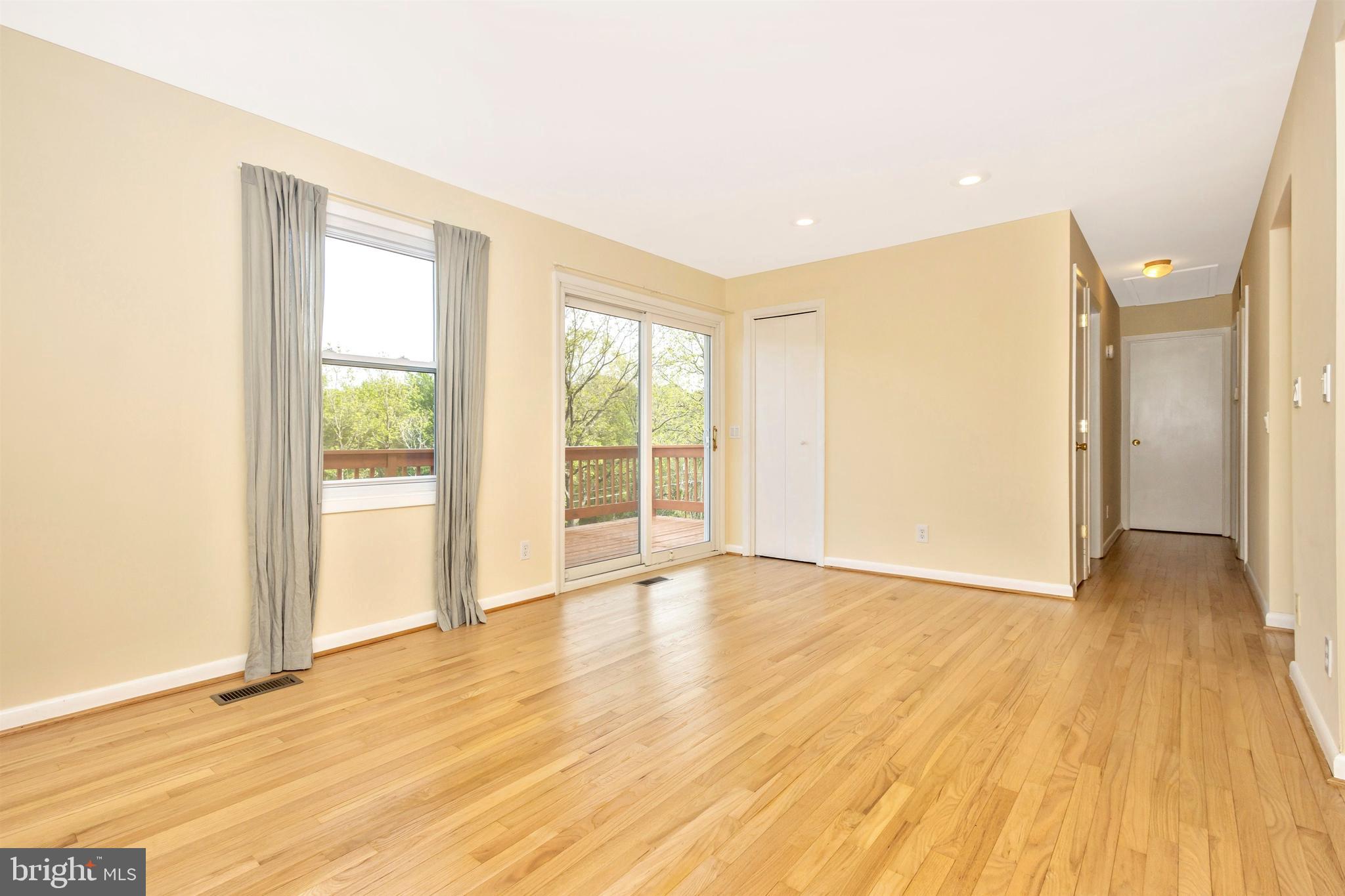 5535 Buffalo Road Mount Airy, MD 21771 - Photo 7 of 33