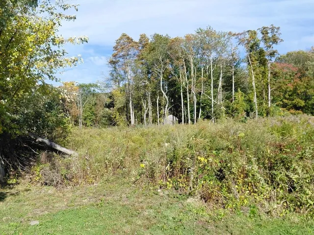 $450,000 | 1261 G A R Highway, Swansea, MA 02777