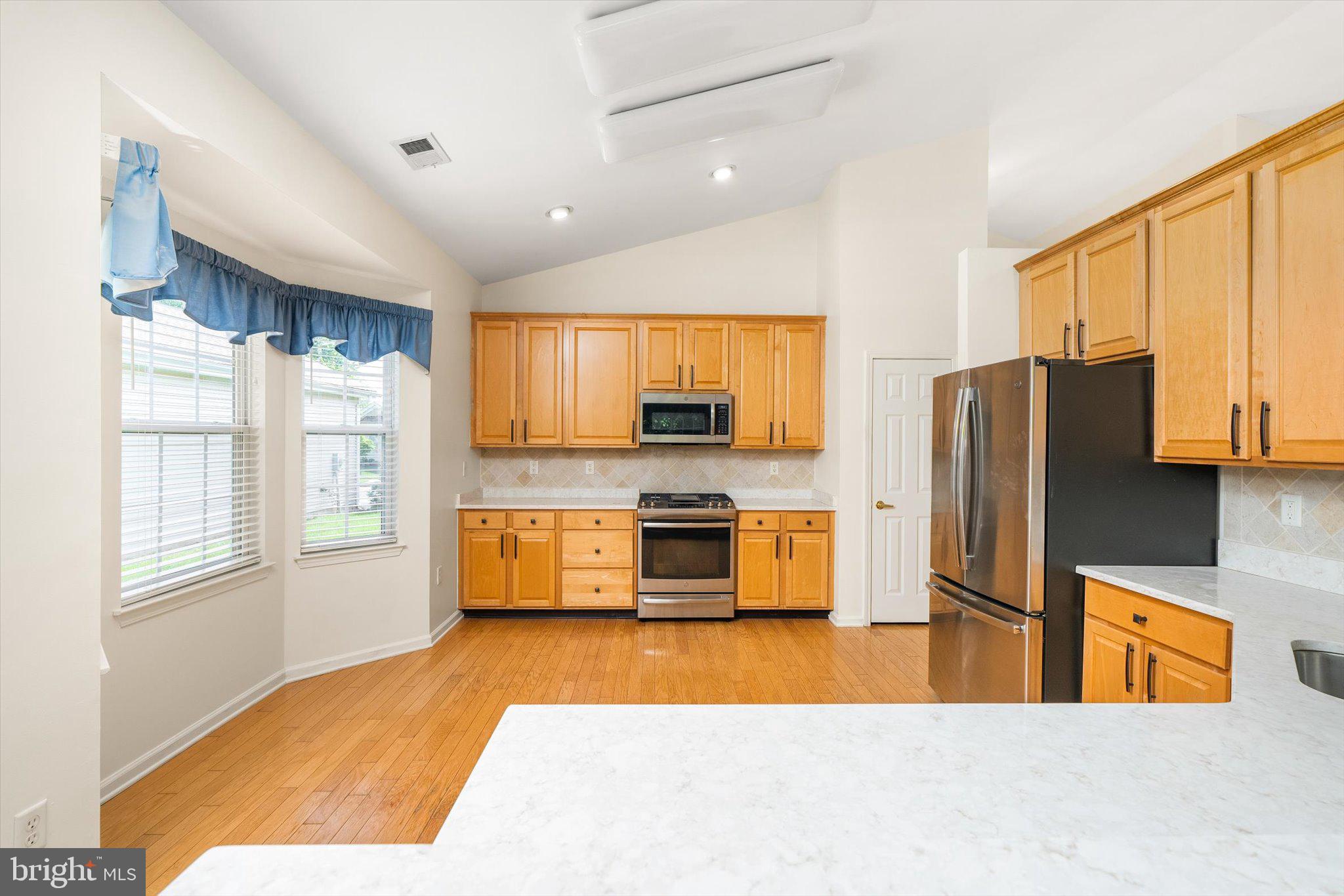 10 Powderhorn Way Allentown, NJ 08501 - Photo 9 of 26