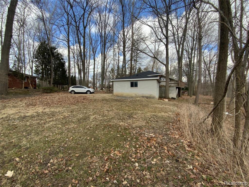 24140 Rouge Crest Road Southfield, MI 48033 - Photo 43 of 45 Gallery Image 43