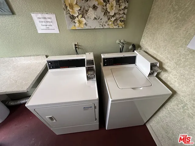 a close up view of washer and dryer