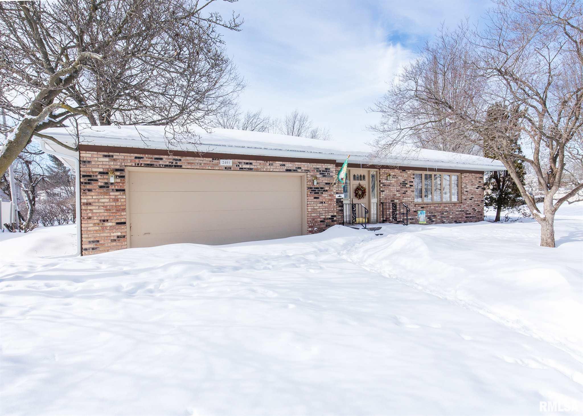 2401 3rd Street Moline, IL 61265 - Photo 2 of 36 Gallery Image 2
