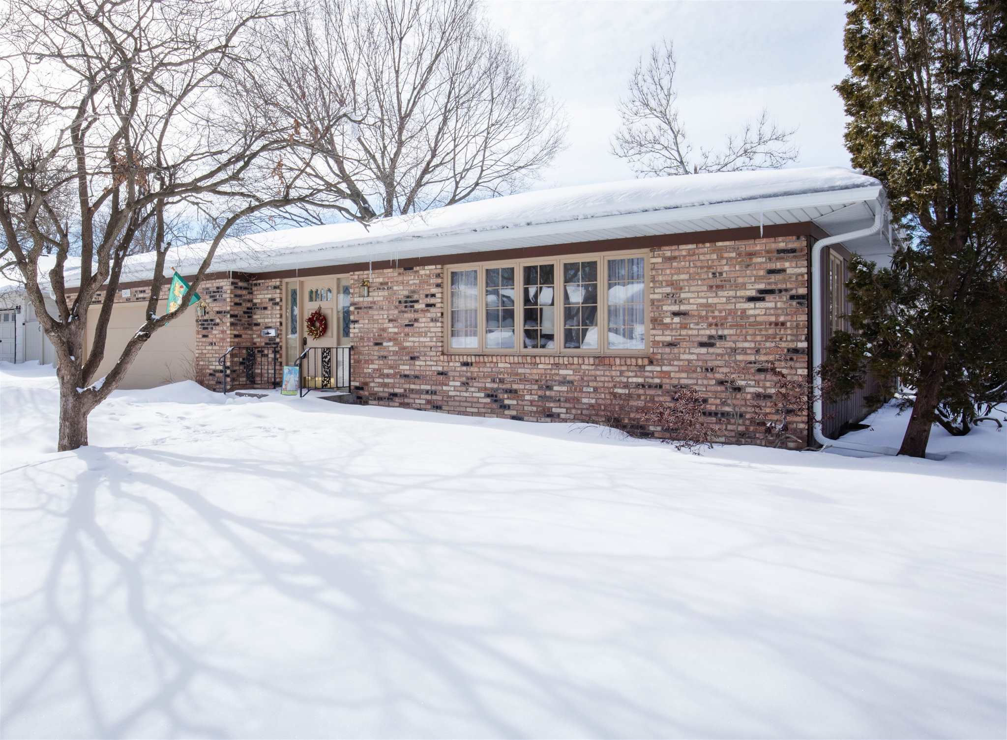 2401 3rd Street Moline, IL 61265 - Photo 3 of 36 Gallery Image 3