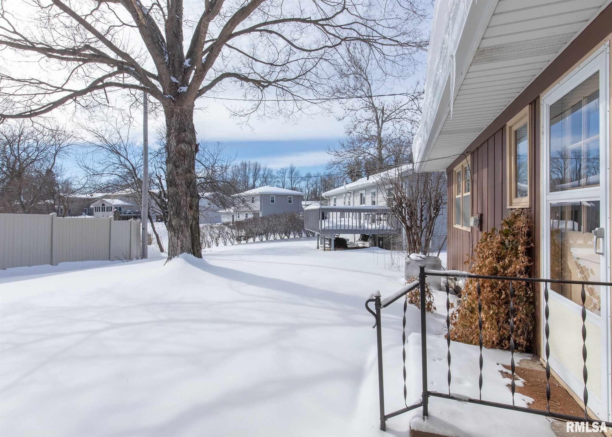2401 3rd Street Moline, IL 61265 - Photo 33 of 36 Gallery Image 33
