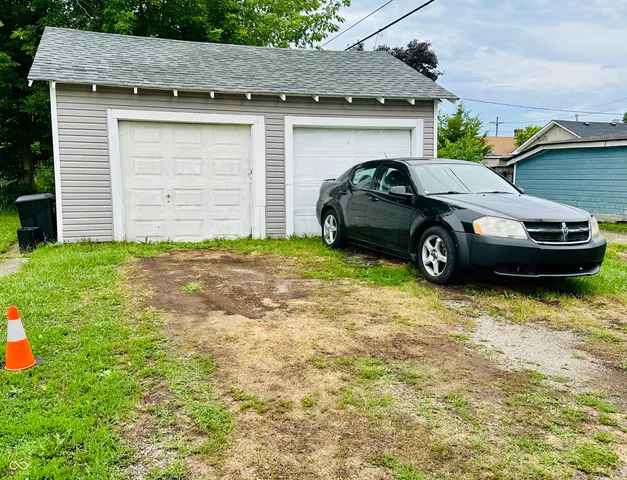 $182,000 | 1328-1330 North Chester Avenue, Indianapolis, IN 46201