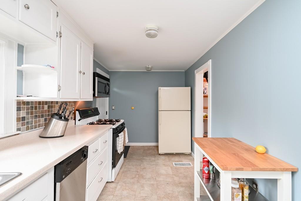17 Kilmer Road Hingham, MA 02043 - Photo 9 of 28 Gallery Image 9