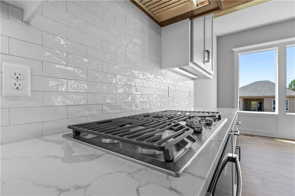 4935 Northwest Martin Street Riverside, MO 64151 - Photo 14 of 42