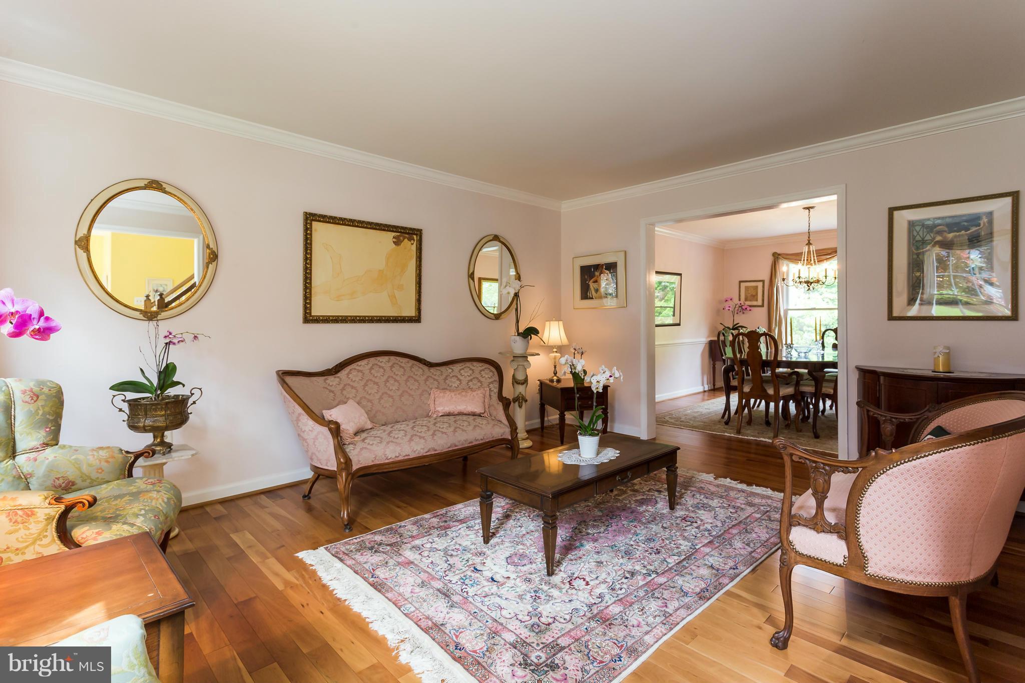 7502 Mullingar Court Springfield, VA 22153 - Photo 11 of 30 Living Room