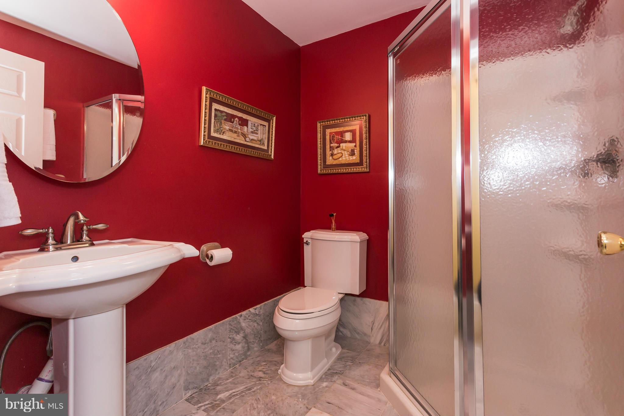 7502 Mullingar Court Springfield, VA 22153 - Photo 23 of 30 Bath