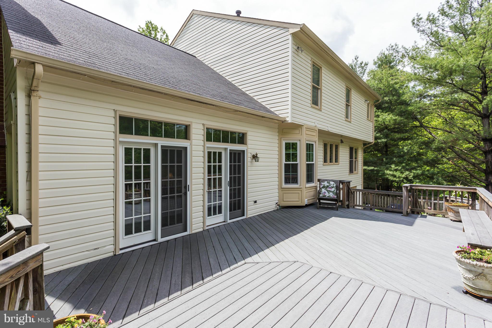 7502 Mullingar Court Springfield, VA 22153 - Photo 25 of 30 Exterior (Rear)