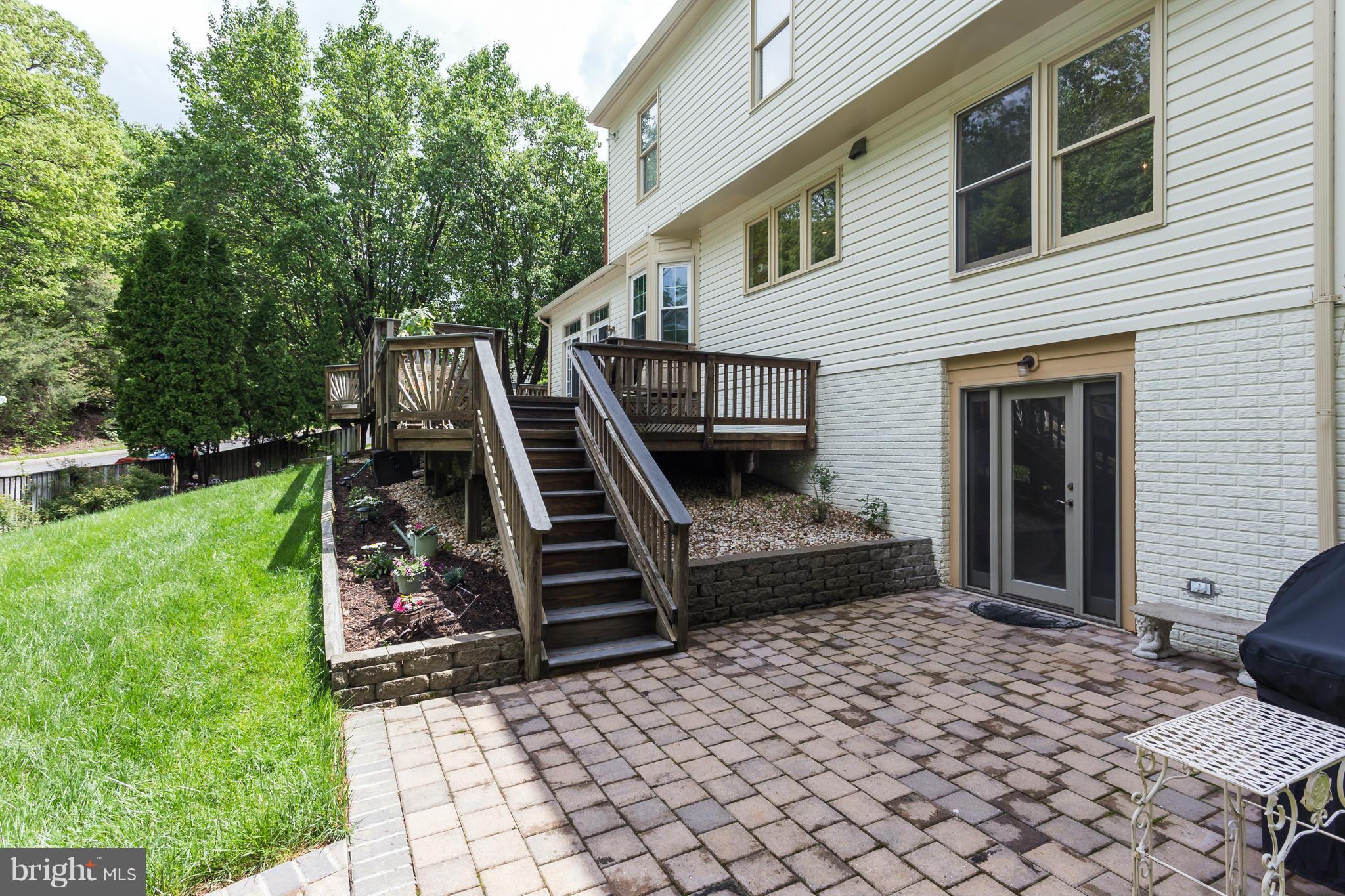 7502 Mullingar Court Springfield, VA 22153 - Photo 29 of 30 Exterior (Rear)