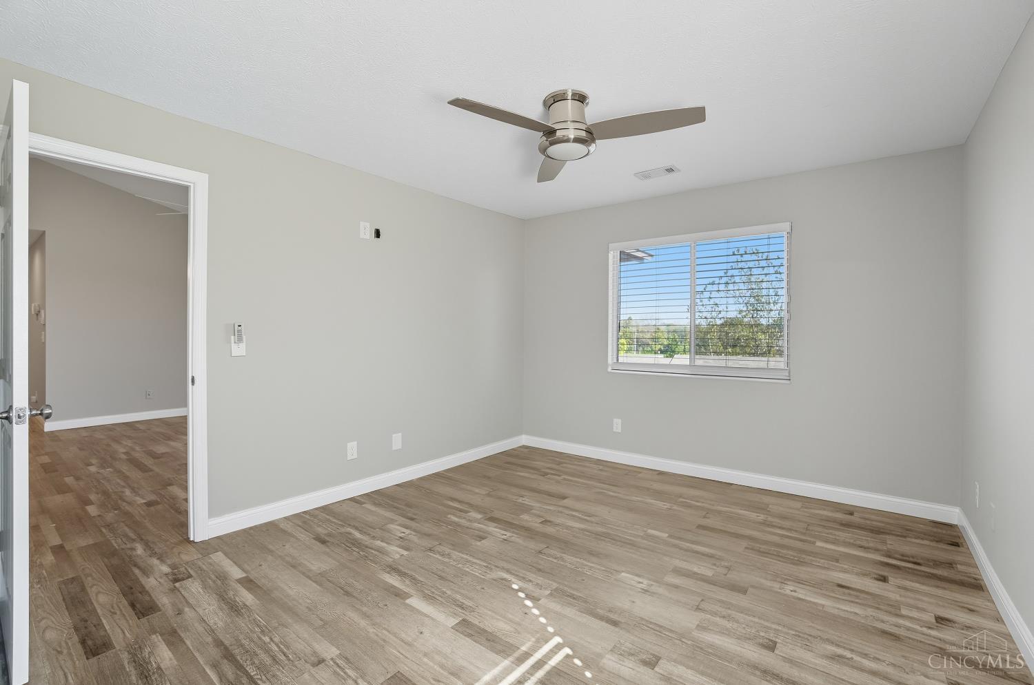 11565 Regency Square Court, Unit 9 Cincinnati, OH 45231 - Photo 9 of 20