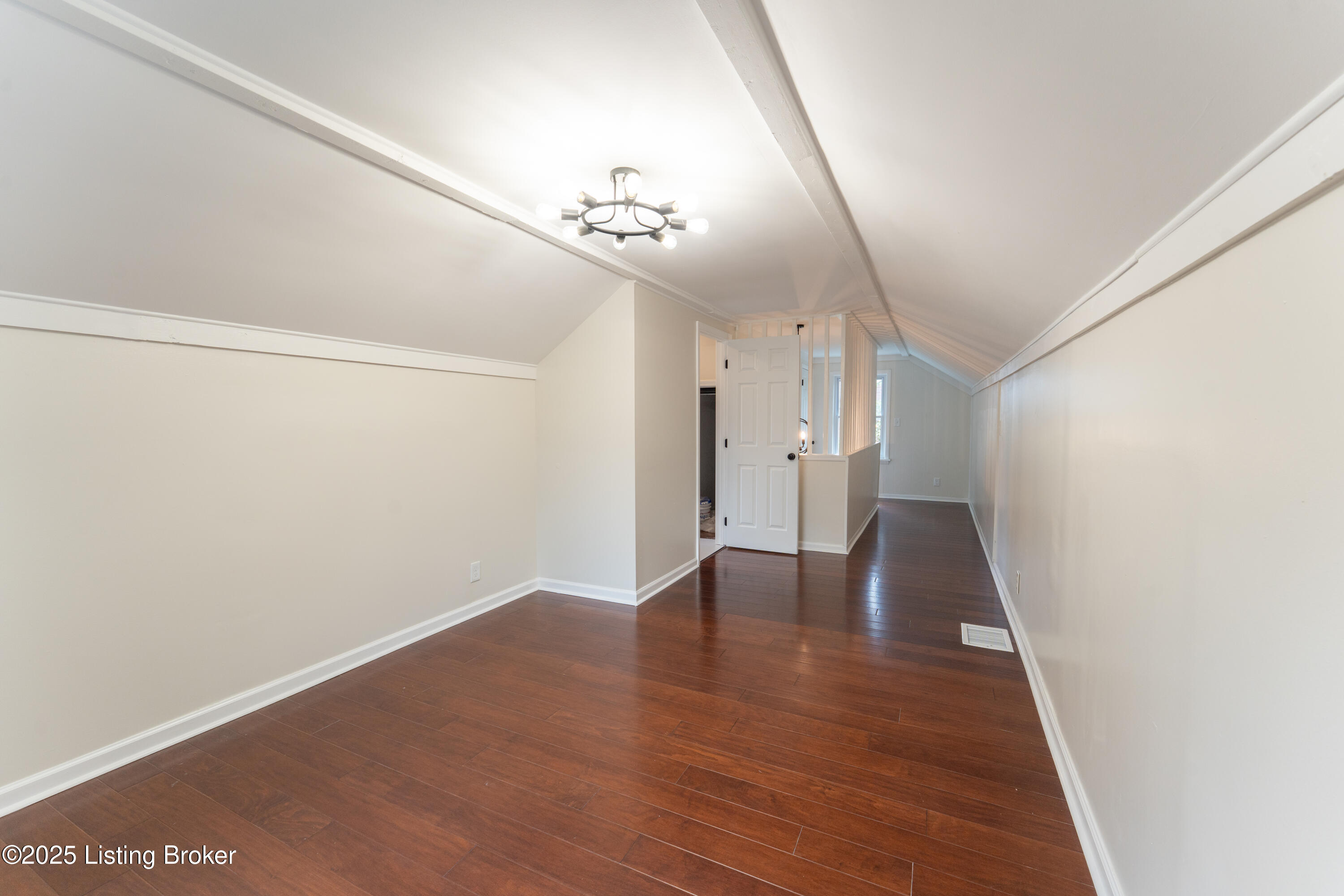 317 Merriman Road Louisville, KY 40207 - Photo 29 of 55 Merriman-39
