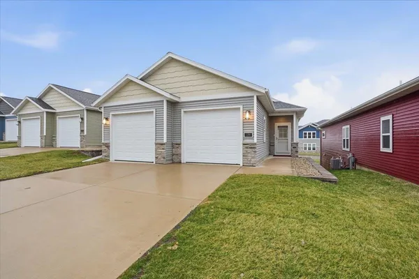 $450,000 | 1206 Tivoli, Oregon, WI 53575