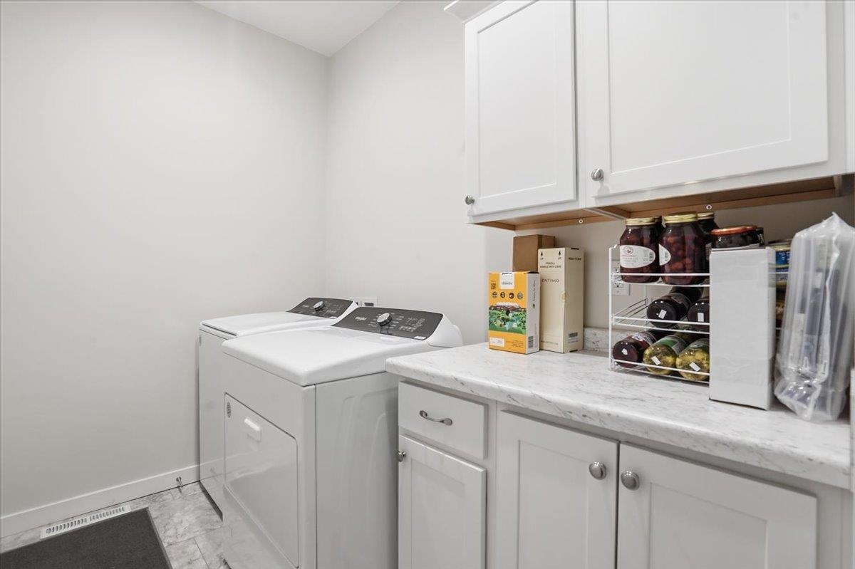 1206 Tivoli Oregon, WI 53575 - Photo 13 of 32