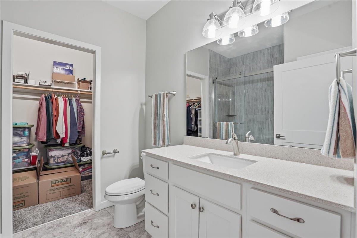 1206 Tivoli Oregon, WI 53575 - Photo 19 of 32