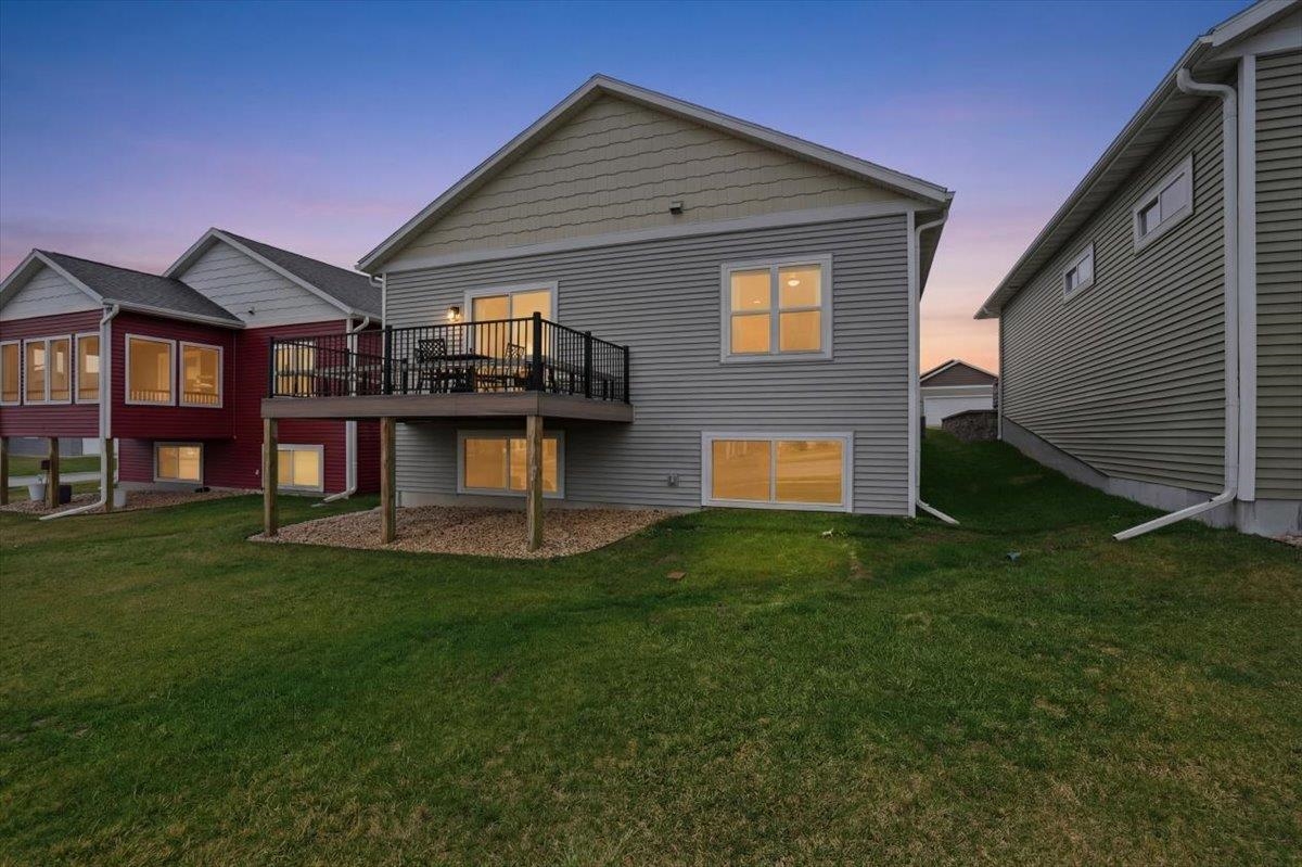 1206 Tivoli Oregon, WI 53575 - Photo 26 of 32