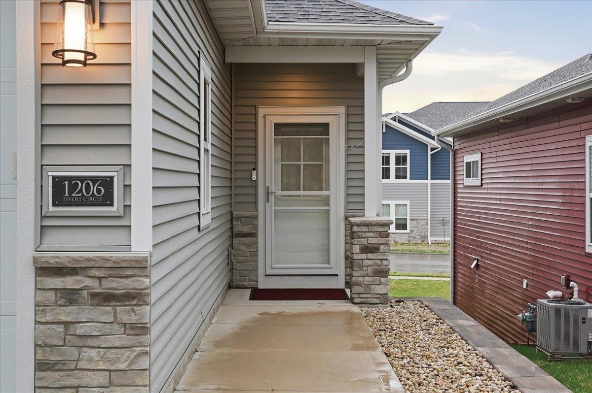 1206 Tivoli Oregon, WI 53575 - Photo 27 of 32