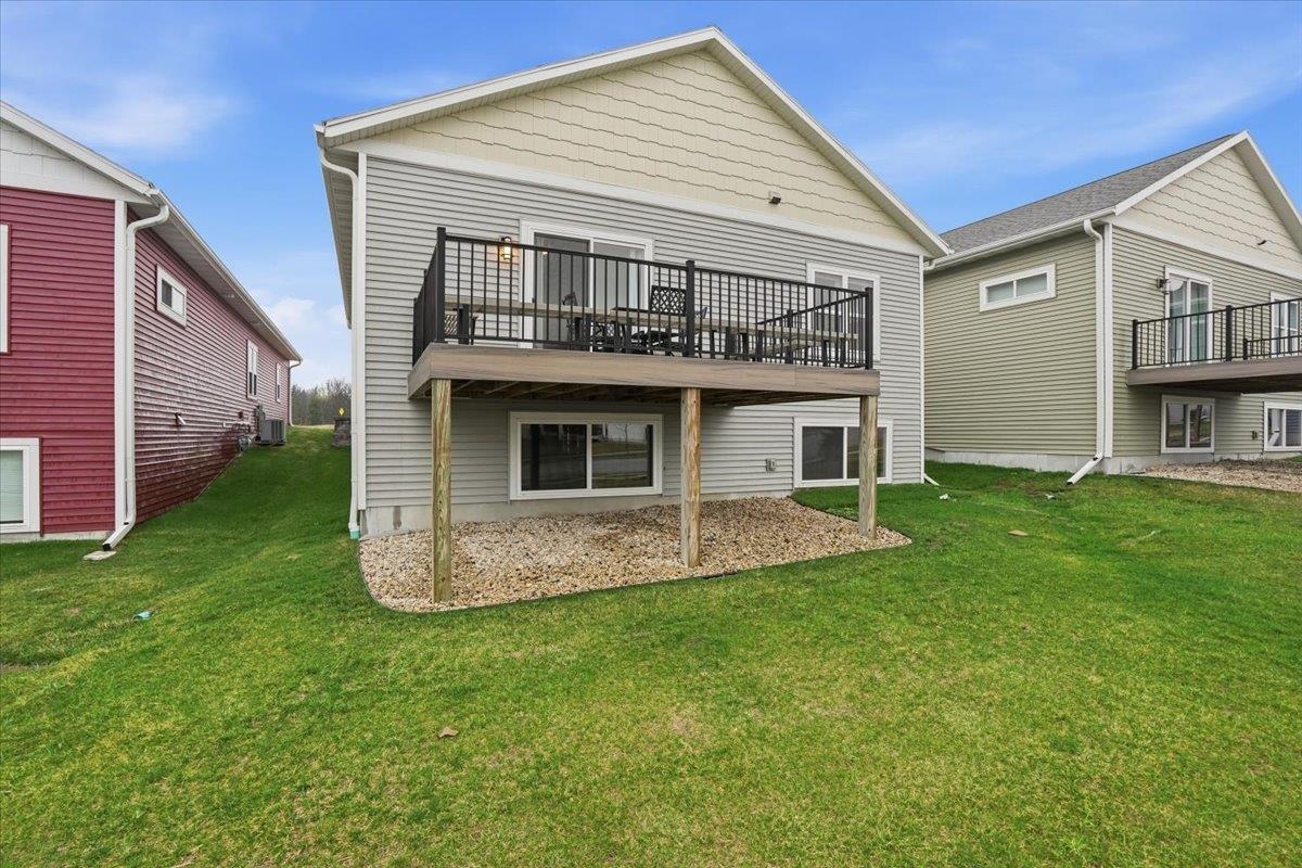 1206 Tivoli Oregon, WI 53575 - Photo 29 of 32