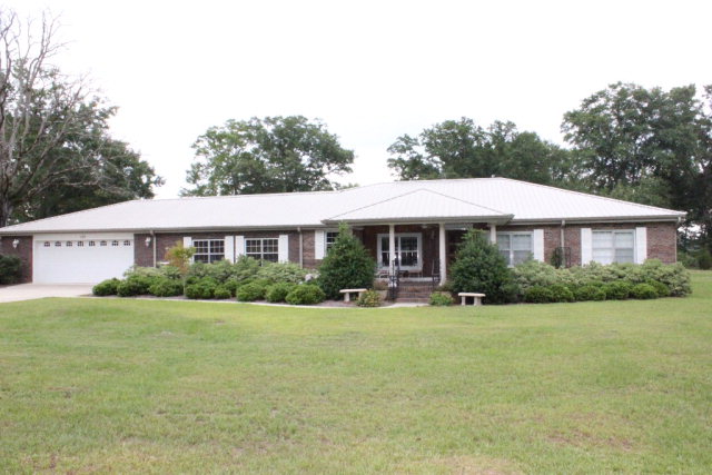 129 Pleasant Hill Road Eufaula, AL 36027 - Photo 1 of 1 Main View