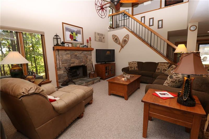 1943 South Ridge Way Hidden Valley, PA 15502 - Photo 2 of 24 Gallery Image 2