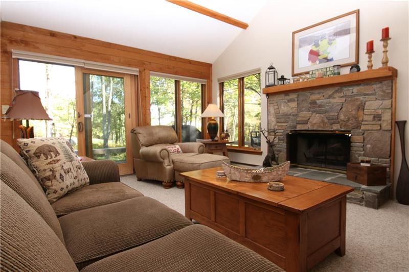 1943 South Ridge Way Hidden Valley, PA 15502 - Photo 4 of 24 Gallery Image 4