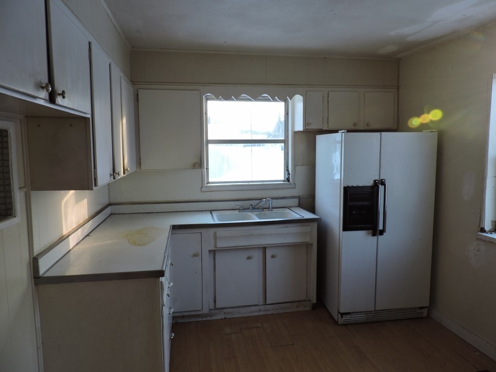 2915 Locust Road South Bend, IN 46614 - Photo 2 of 9 Gallery Image 2