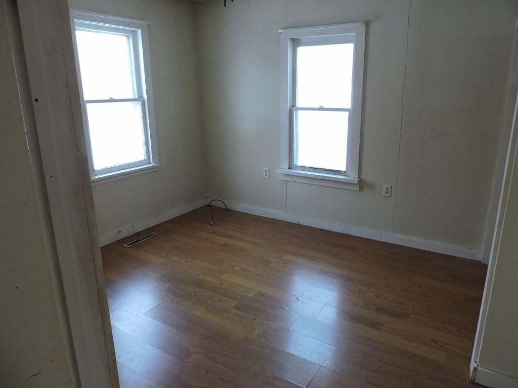 2915 Locust Road South Bend, IN 46614 - Photo 4 of 9 Gallery Image 4