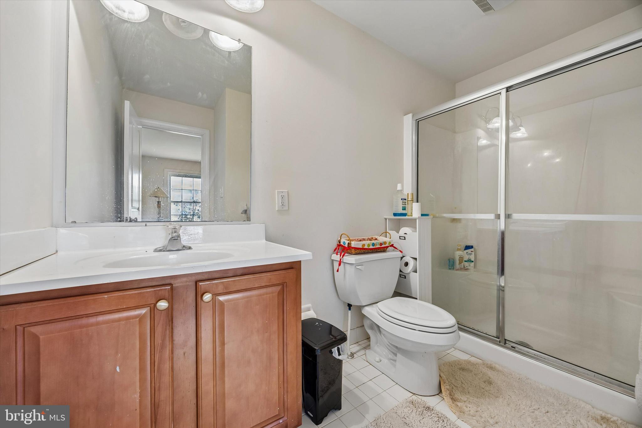 746 Upper Gulph Road Wayne, PA 19087 - Photo 21 of 34 Ensuite bathroom for bedroom two