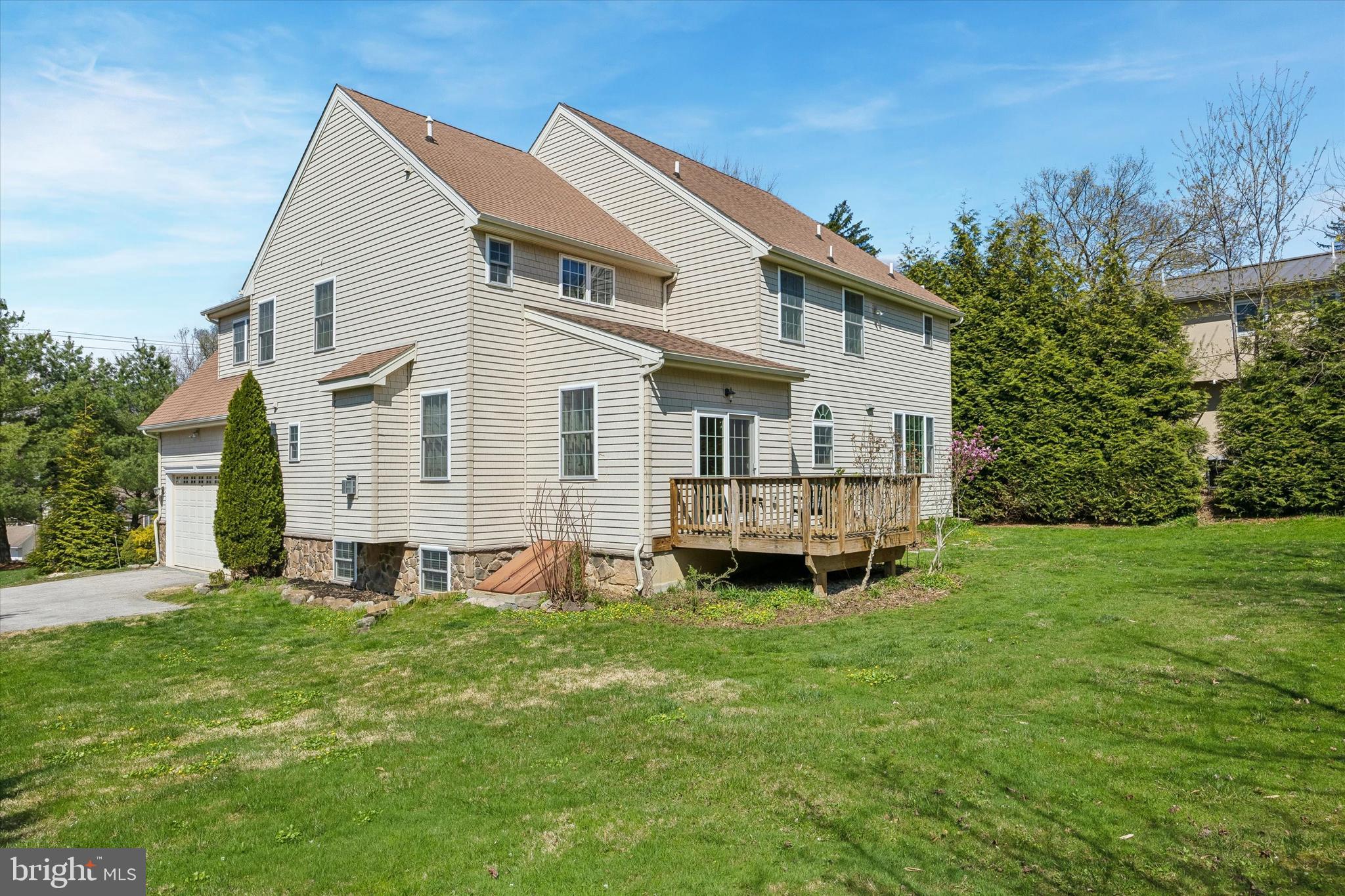746 Upper Gulph Road Wayne, PA 19087 - Photo 31 of 34 Beautiful Yard