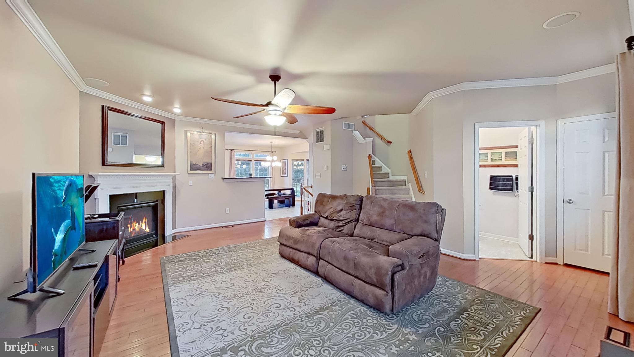 12 Fawn Court Delran, NJ 08075 - Photo 6 of 26 Spacious living area with cozy ambiance.