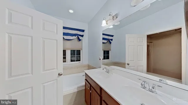 $393,000 | 12 Fawn Court, Delran, NJ 08075