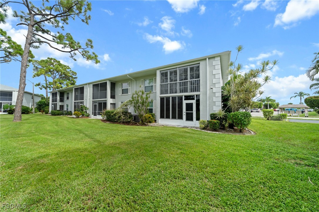 7074 Nantucket Circle, Unit 8 North Fort Myers, FL 33917 - Photo 27 of 32
