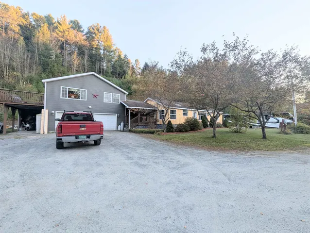 $2,750 | 43 Crestwood Drive, St. Johnsbury, VT 05819