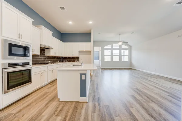 $368,500 | 179 Solana Point Drive, Katy, TX 77493