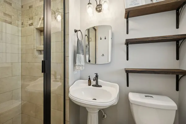 $699,900 | 711 Warrior Drive, Murfreesboro, TN 37128