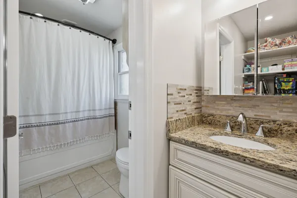 $699,900 | 711 Warrior Drive, Murfreesboro, TN 37128