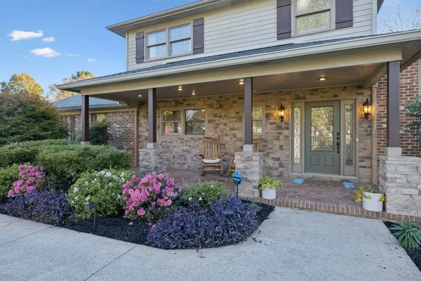 $699,900 | 711 Warrior Drive, Murfreesboro, TN 37128