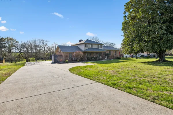 $699,900 | 711 Warrior Drive, Murfreesboro, TN 37128