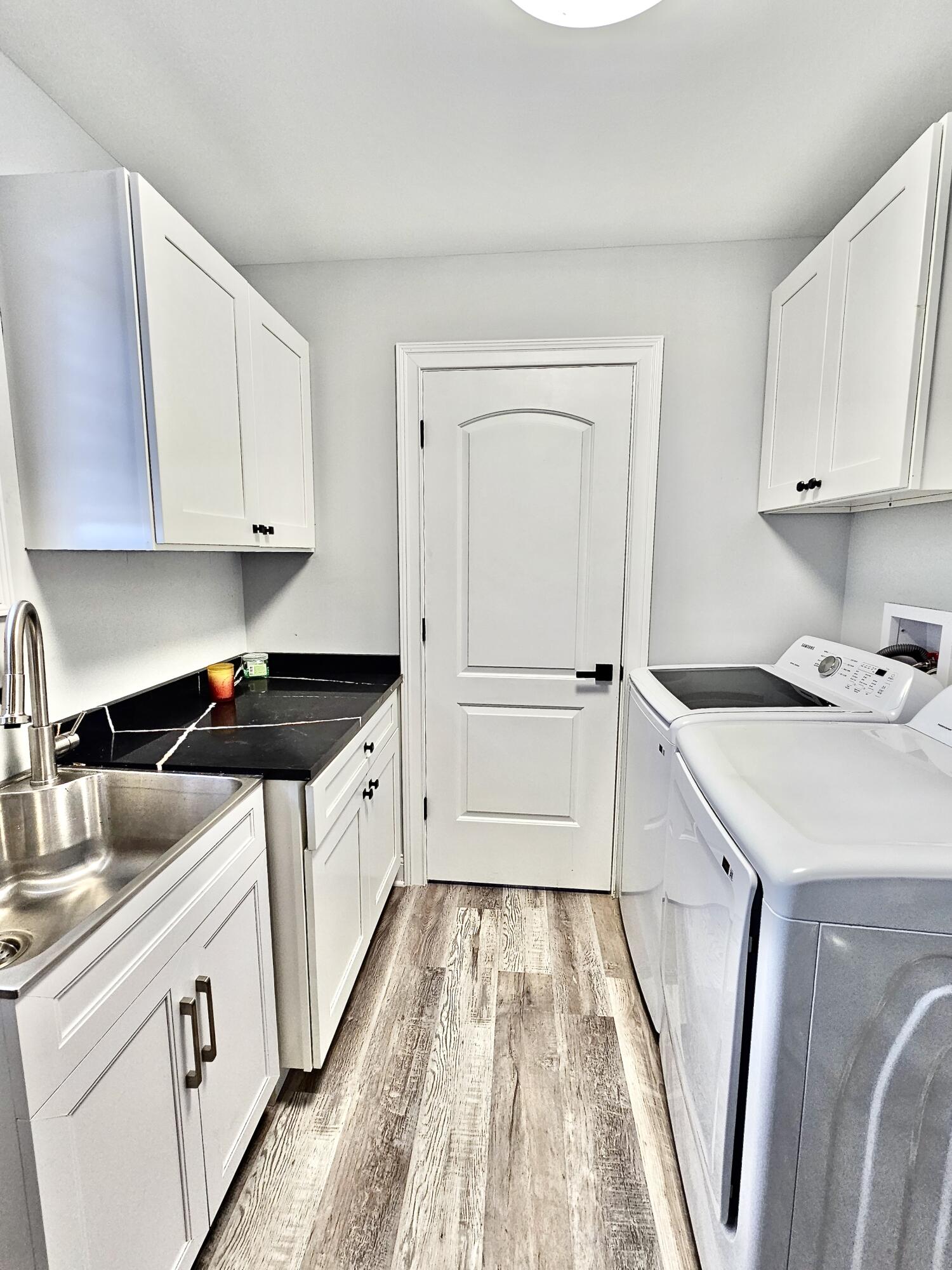 1982 South Benton Center Road Benton Harbor, MI 49022 - Photo 14 of 39 20241126_142434