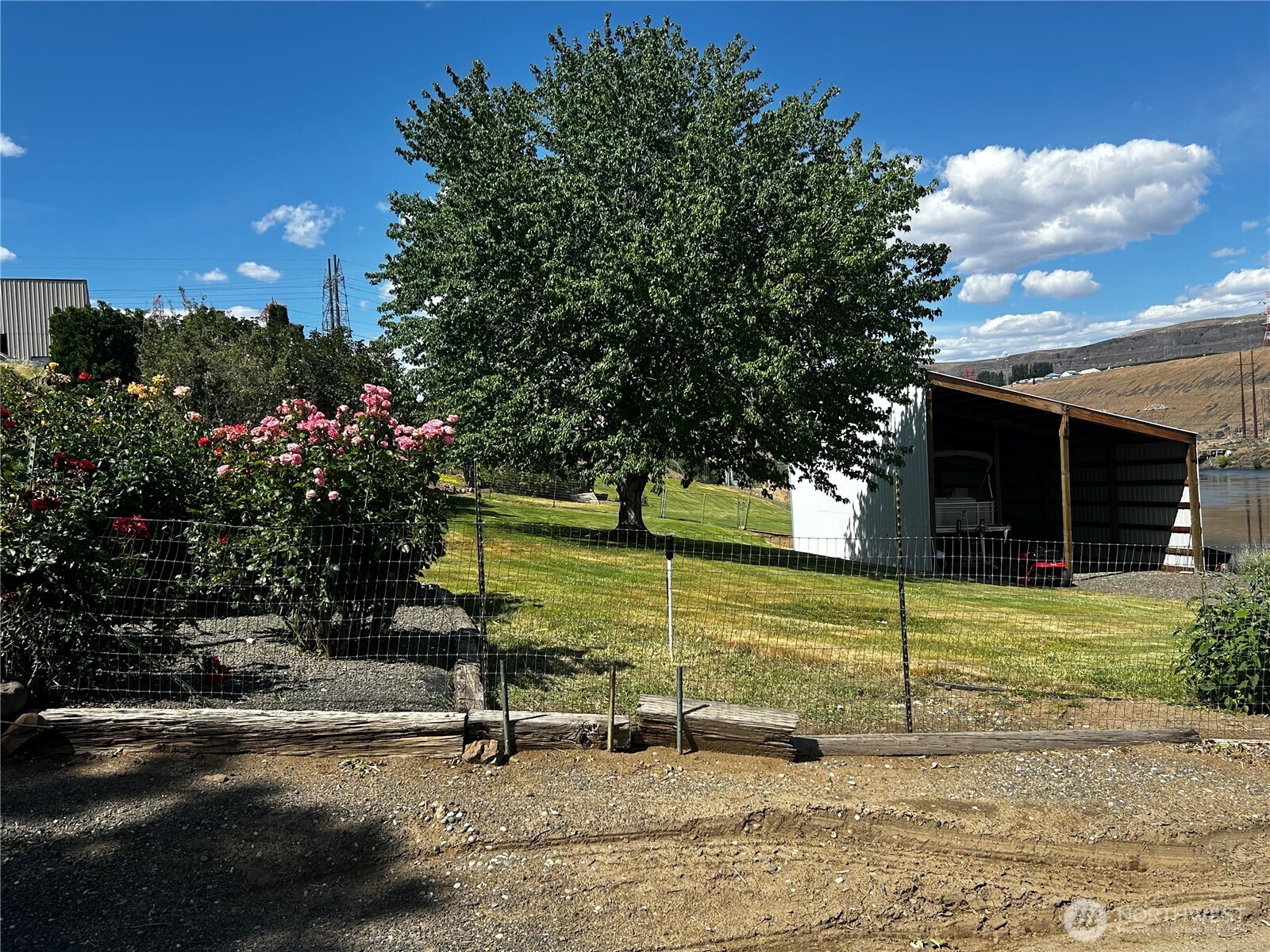 7667 Tarpiscan Road Malaga, WA 98828 - Photo 8 of 40