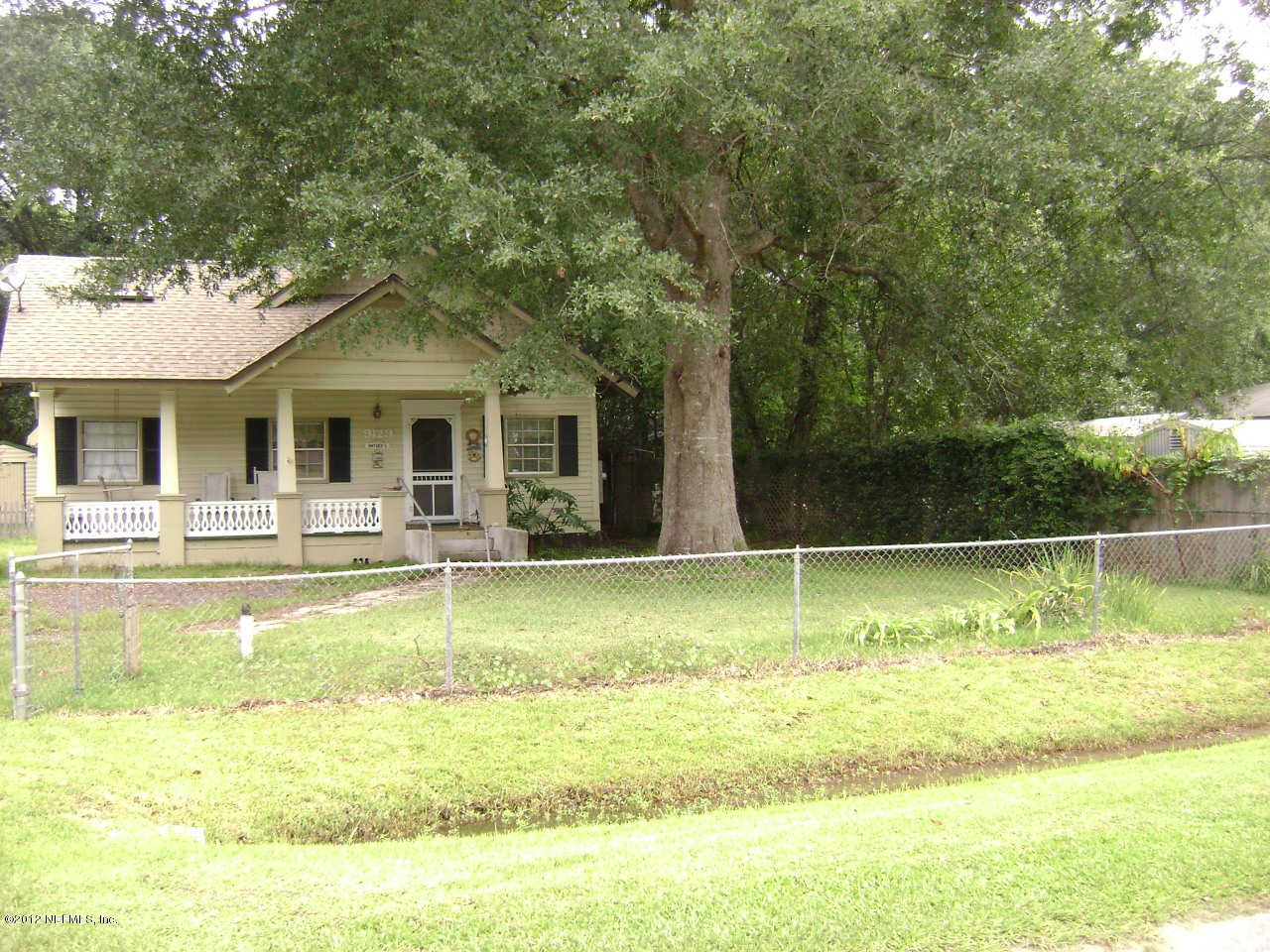 9129 Wild Road Jacksonville, FL 32220 - Photo 2 of 11 Front of home