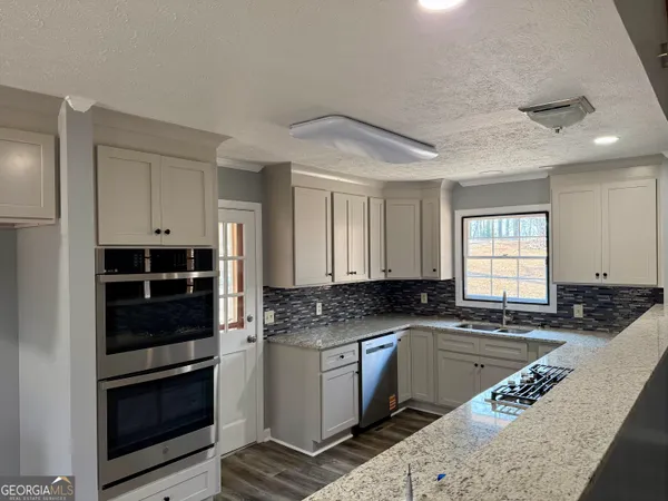 $424,000 | 90 Hickory Lane, LaGrange, GA 30240
