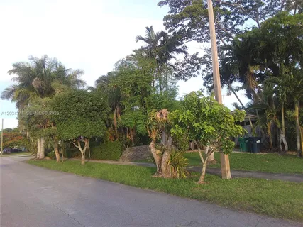 $630,000 | 5300 Southwest 103rd Place, Miami, FL 33165